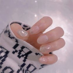 -Momo nail 日系美甲