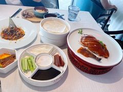 精品烤鸭-悦江(梅奔中心店)