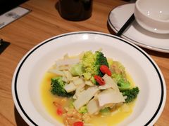 西兰花浸春笋-新太二·鲜料川菜(智慧城广百店)