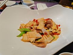 -荷栖小院·品质江西菜(红谷滩店)