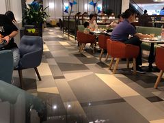 -港丽餐厅(高德置地店)