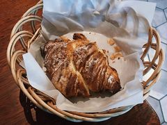 黄金流奶羊角-麦田工坊(月湖店)