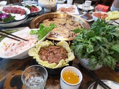 -小天鹅火锅·一线江景洪鼎旗舰店(洪崖洞店)