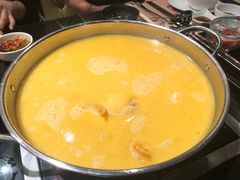 黃金花膠雞湯-大红袍火锅料理(尖沙咀店)