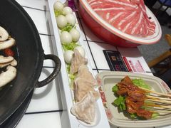 -伍师兄市井火锅(东部星悦天地店)