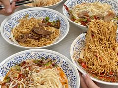 -李与白包子铺(桐梓林店)