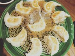 三鲜锅贴-君悦酒店·1881·北京烤鸭