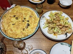 -东来菜馆•手抓海鲜家常菜•海鲜锅贴(鸽子窝店)