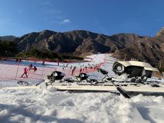 -石京龙滑雪场-停车场