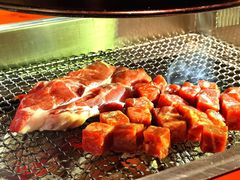 雪花牛肉-肉甲韩国木炭烤肉(新壹街1店)