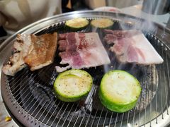 -围炉肉舍丹东海鲜烤肉·烤活鳗(步行街店)