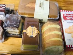 -红宝石·鲜奶小方·海派西点房(金杨店)