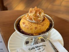 -Café Monson