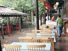 -土砂锅生态山庄·非遗砂锅雅鱼