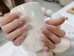 -UMl Nail 尤米美甲美睫半永久