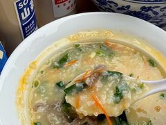 -李与白包子铺(桐梓林店)