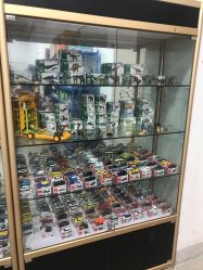 -逝水玩具折扣店