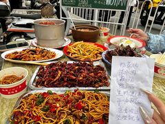 -江城燕子大排档(江汉路步行街店)