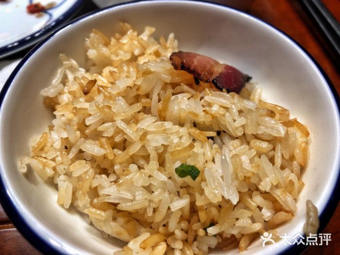 香蟹园金湖龙虾(金磐路旗舰店)腊肉柴火锅巴饭图片