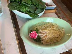 笨菠菜-捞神煲汤火锅(湖滨商业街店)