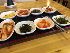 -故乡家韩国料理(丹东街店)