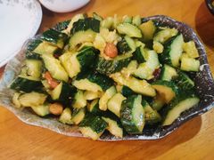 拍黄瓜-回·龙虾铺·盆盆蟹·烧烤大排档(回龙观店)
