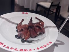 土茯苓中山乳鸽-谭厨中山传家菜.乳鸽.脆鲩鱼(华强北中航城店)