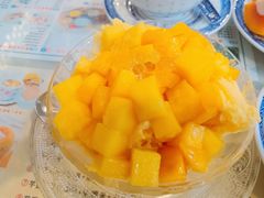 牛奶芒果冰沙-广信牛奶甜品世家(台东店)