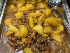 鸡肉炖土豆-梦航彩虹之约自助餐厅(华府天地店)