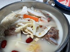 -三人行骨头王火锅(长寿店)