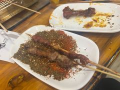 -哈尔滨小酒馆·鲜肉现穿自助烧烤(康新花园店)