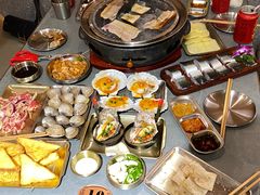 -围炉肉舍•炭烤活鳗•丹东海鲜烤肉(步行街店)