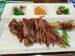 大漠脱骨羊腿-七菜馆·东北菜·蒸饺(文体路店)