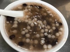 -芳婆糕团店(王府大街店)