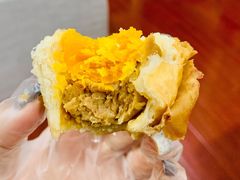 咸蛋黄鲜肉月饼-白玉兰食品(甜云店)