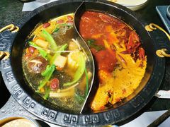 火社菌汤鸳鸯锅-火社火锅(平安大街店)