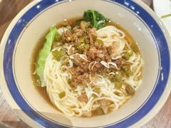 -成都太古里总府王府井亚朵X酒店