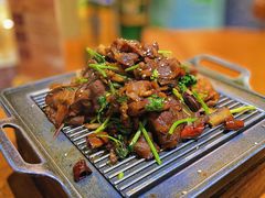 -聚友斋(陶瓷琉璃馆水晶街店)