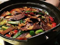热气腾腾的牛杂锅-刀板香·安徽菜(望江东路店)
