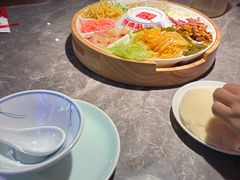 -怪噜范·贵阳小吃大排档旗舰店(世纪金源店)