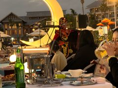 -亚龙湾希尔顿自助餐厅·海鲜·烧烤·沙滩BBQ·现场乐队