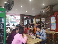 大堂-西环肥仔螺蛳粉(总店)