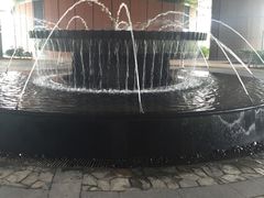 -上海滴水湖皇冠假日酒店