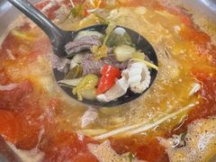 酸辣锅底-周良天山牛杂城(天山路总店)