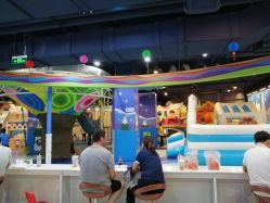 -多奇妙乐园·淘气堡·电玩·抓娃娃(海口吾悦店)