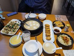 -莲餐厅·湖北菜·潜江小龙虾店(愚园路店)