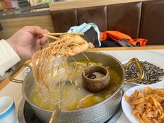 -朴小妹人参鸡汤火锅(长白山万达店)