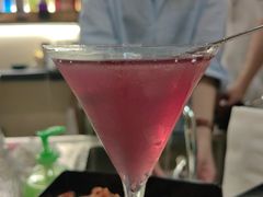 -Mx.cocktail bar