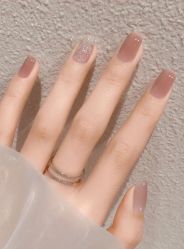 -悦指间美甲美睫