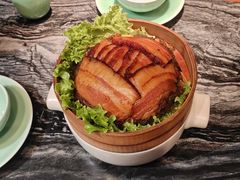 梅菜扣肉-青红之间·新派融合川菜(慈云寺店)